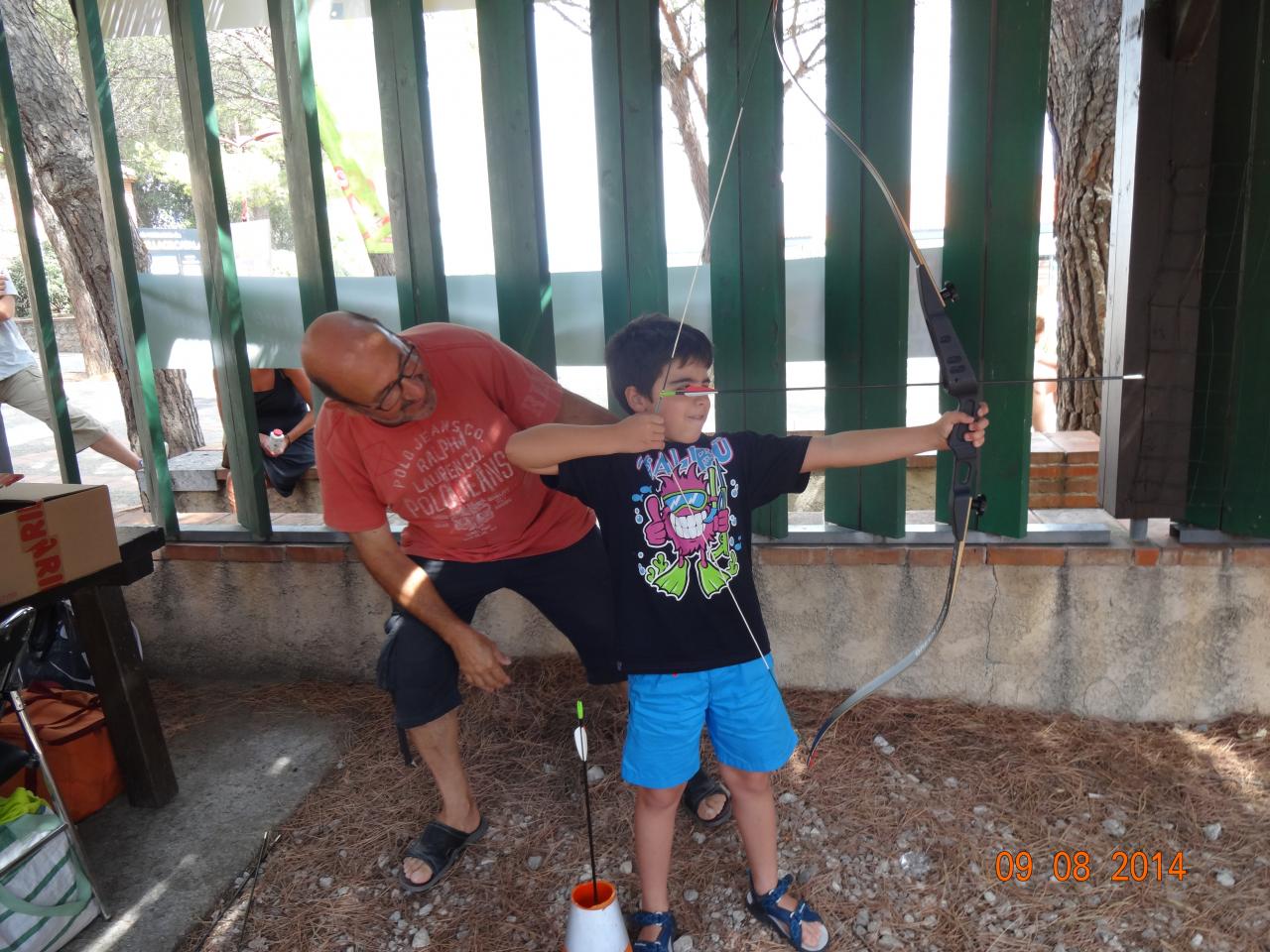 on embauche (ASF 08/14)