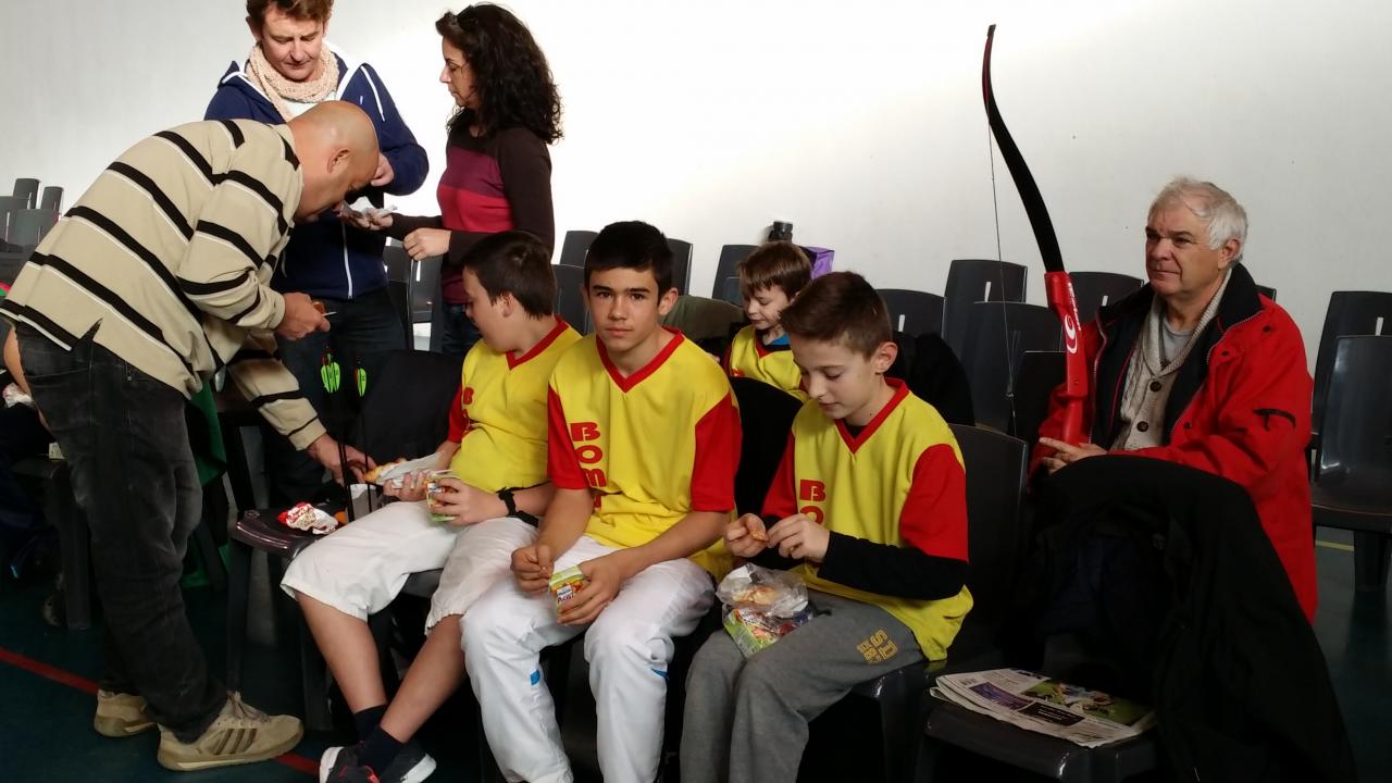 Entre les séries on se restaure..... Vinça 12/13